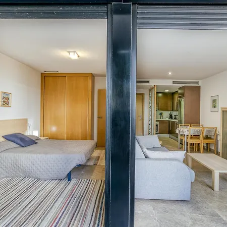 Maritimo Apartment *